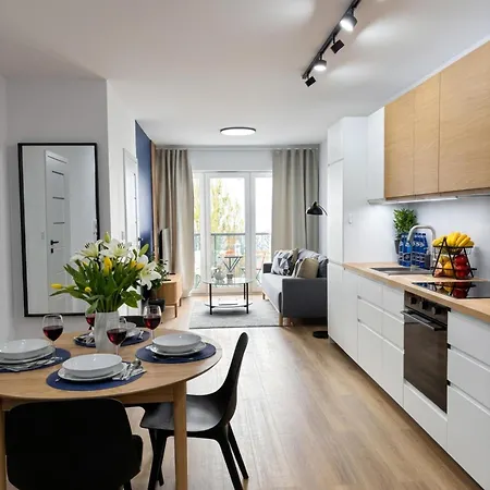 Apartment Lumina I Comfort Near Zoo Orientarium I Balcony I Parking Lodz