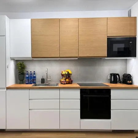 Lumina I Comfort Near Zoo Orientarium I Balcony I Parking * Lodz