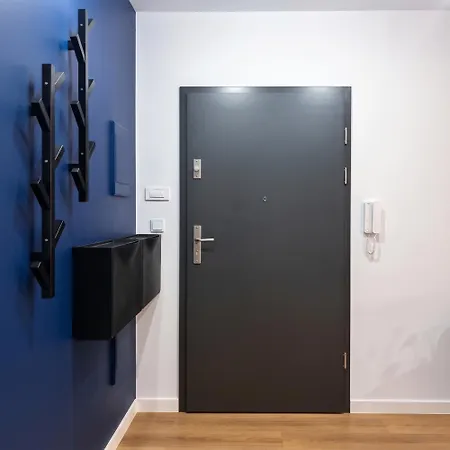 Apartment Lumina I Comfort Near Zoo Orientarium I Balcony I Parking